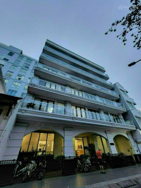 Phố thời trang - MT Trần Quang Diệu - Lê Văn Sỹ. 5x20m, 3 tầng HĐT: 86 tr/th gía giảm 25 tỷ