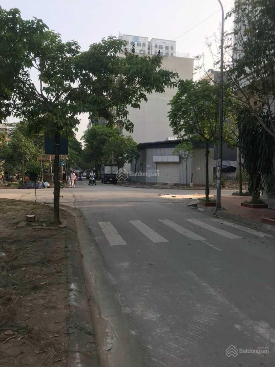 Rẻ nhất đấu giá Kiến Hưng - Hà Đông. Chỉ nhỉnh 100tr/m2. 0982693883