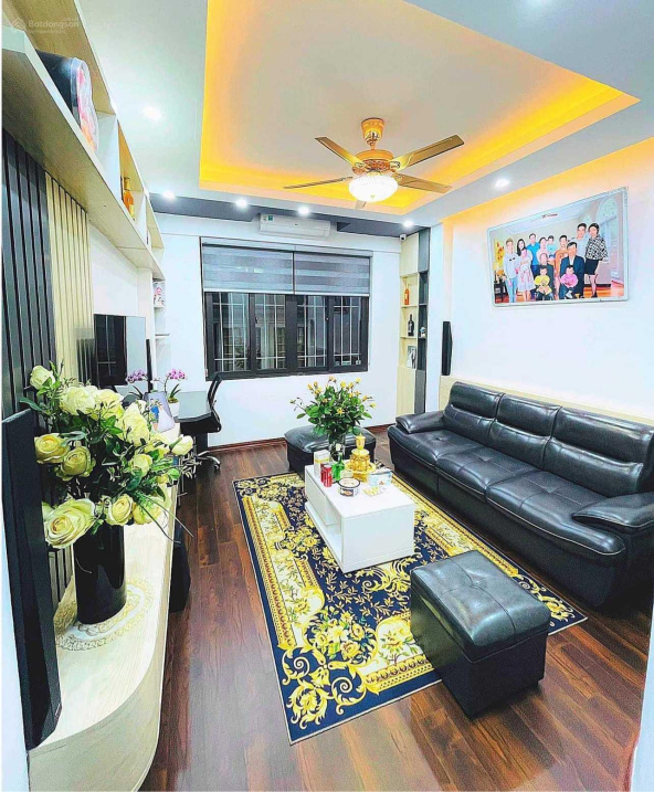 Siêu hiếm! Nhà riêng phố Trần Quang Diệu quận Đống Đa kinh doanh - phân lô - ô tô qua nhà