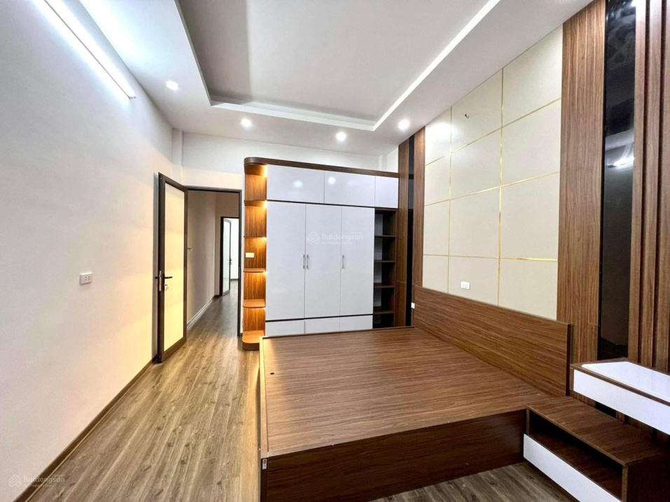 Siêu phẩm nhà đẹp ở ngay phố Bùi Xương Trạch - Thanh Xuân. DT 45m2x5 tầng, 4.8 tỷ. Thoáng 3 mặt