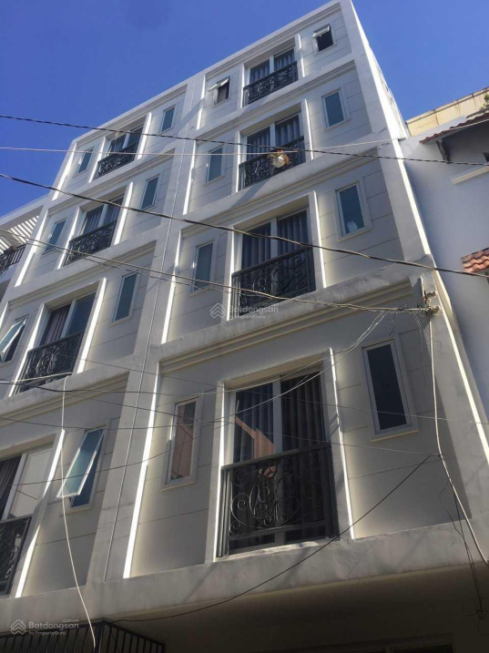 Sở hữu mặt tiền Quận 1 chỉ 28 tỷ đường Đề Thám, DT 4x18m, 4 tầng đẹp, cho thuê giá cao