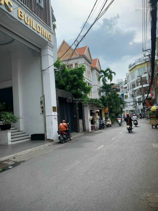 Thật 100% Hẻm 6m, 8x19m, Công nhận 145m2. 3 Tầng Đoàn Thị Điểm P. 2 Quận Phú Nhuận