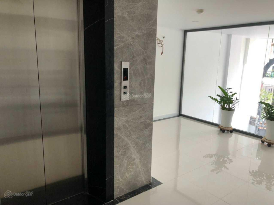 Thật 100% chỉ 63 tỷ tòa nhà mặt tiền Quận 3, Lý Chính Thắng hầm 8 lầu, thang máy 7.4x19m, vuông