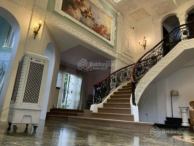 Thật 100% dinh thự 1215m2 (30x45m) hồ bơi cổ điển thảo điền võ trường toản quận 2. Chỉ 149 tỷ