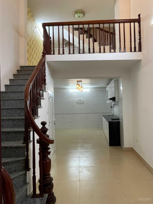 Tôi chính chủ cần bán nhà 5 tầng diện tích 35m2 ô tô đỗ cách 20m tại Hà Trì - Hà Đông. Giá 3,4 tỷ