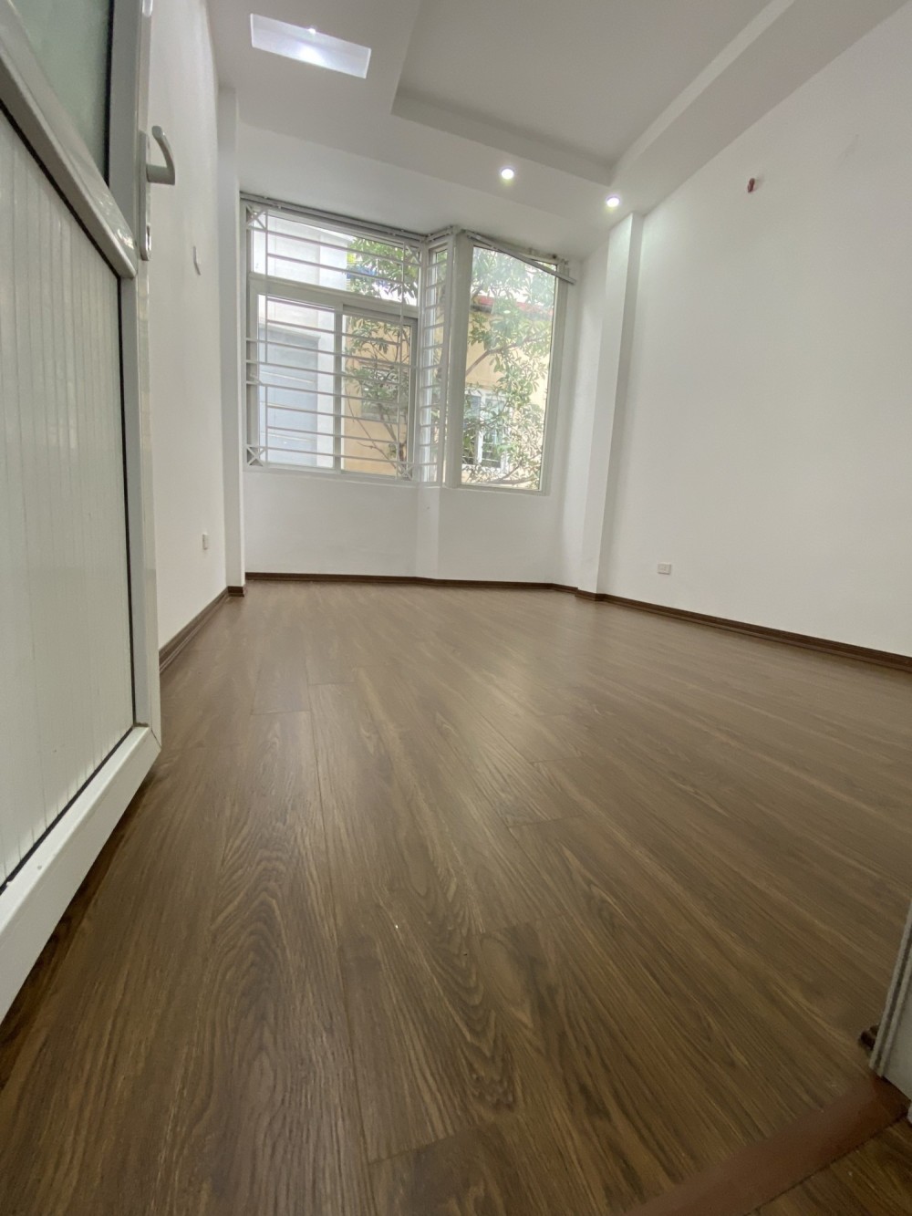 Trần Duy Hưng, DT 45m², ô tô tránh, kinh doanh, nhỉnh 5 tỷ