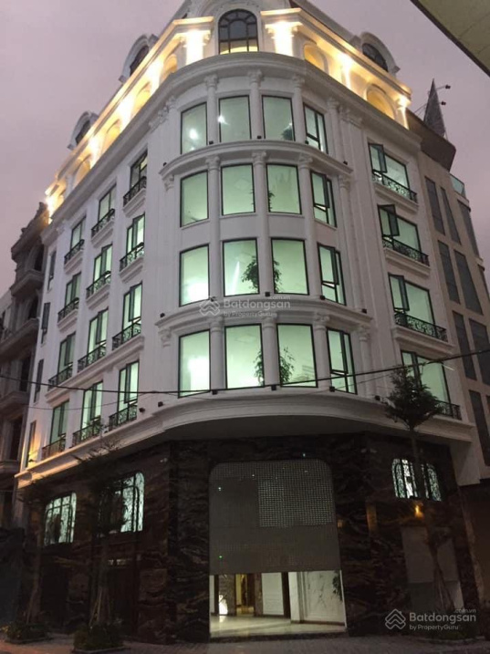 Văn phòng Trung Kính, Cầu Giấy 117m2, 7 tầng, mặt tiền 10m, có hầm. Giá 45 tỷ