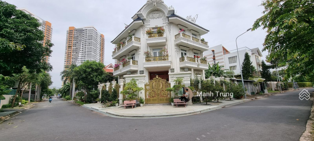 Villa góc 2 mặt tiền đường số 34, cách Trần Não 50m, DT 8x23m, 184m2, trệt 3 lầu, giá 38 tỷ TL