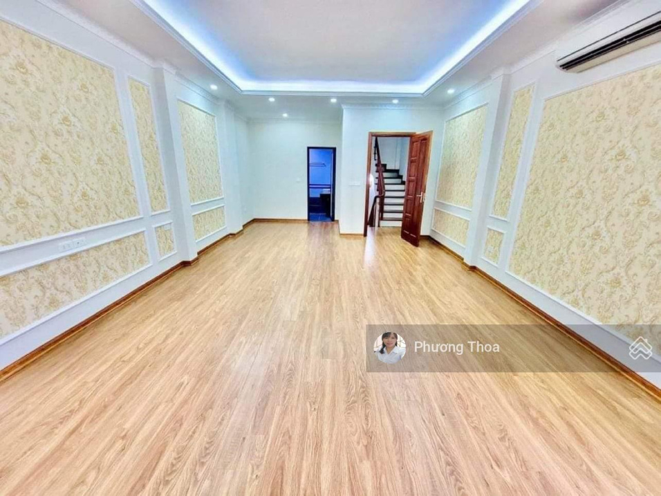 Vip bán nhà riêng Nguyễn Khánh Toàn ô tô tránh, kinh doanh. Nhỉnh 10 tỷ, mặt tiền 5m