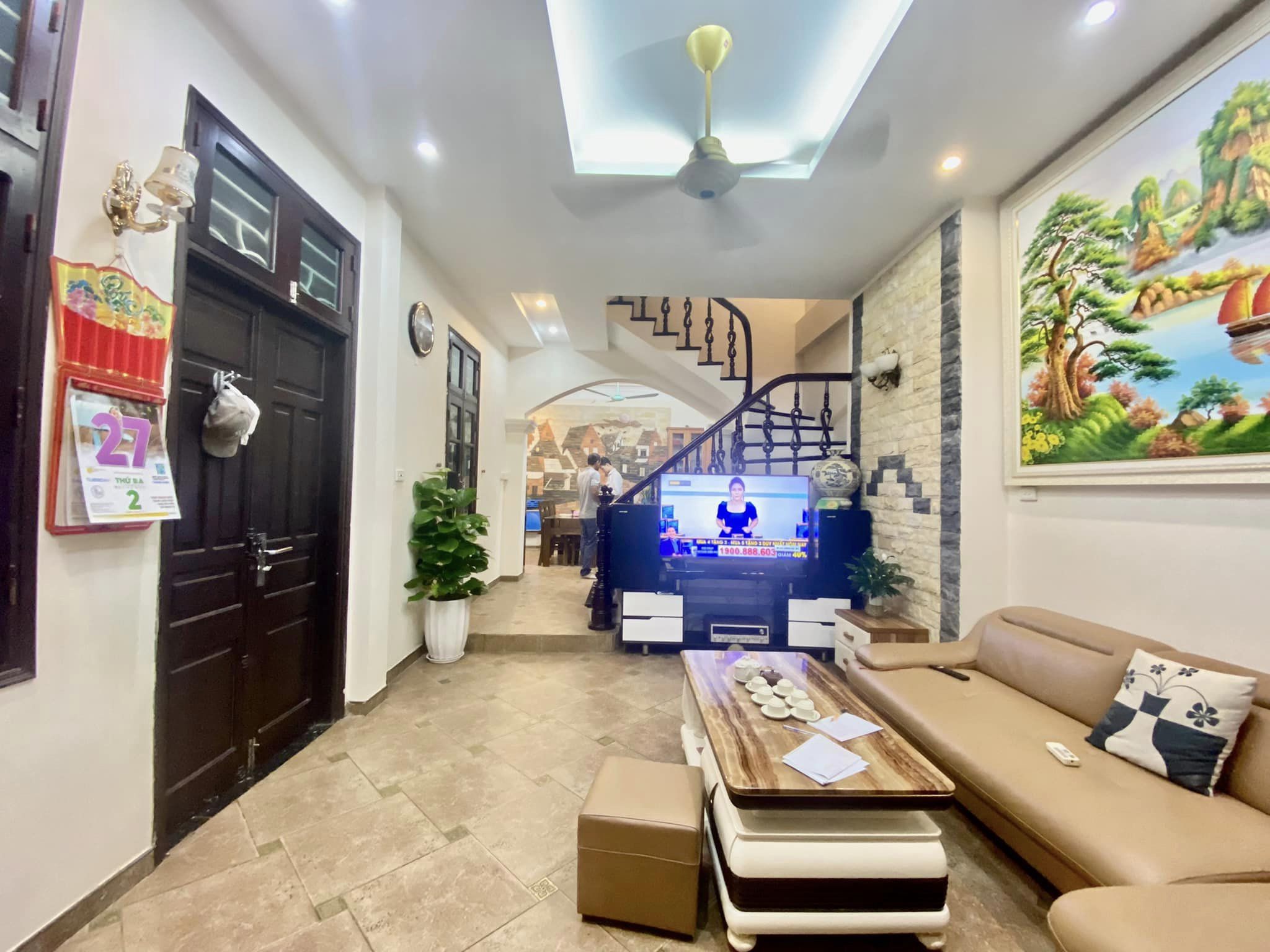 Bán nhà Ngọc Hà, Ba Đình, 35m, 4T, MT 4m, ô tô, KD, giá 6 tỷ 8.