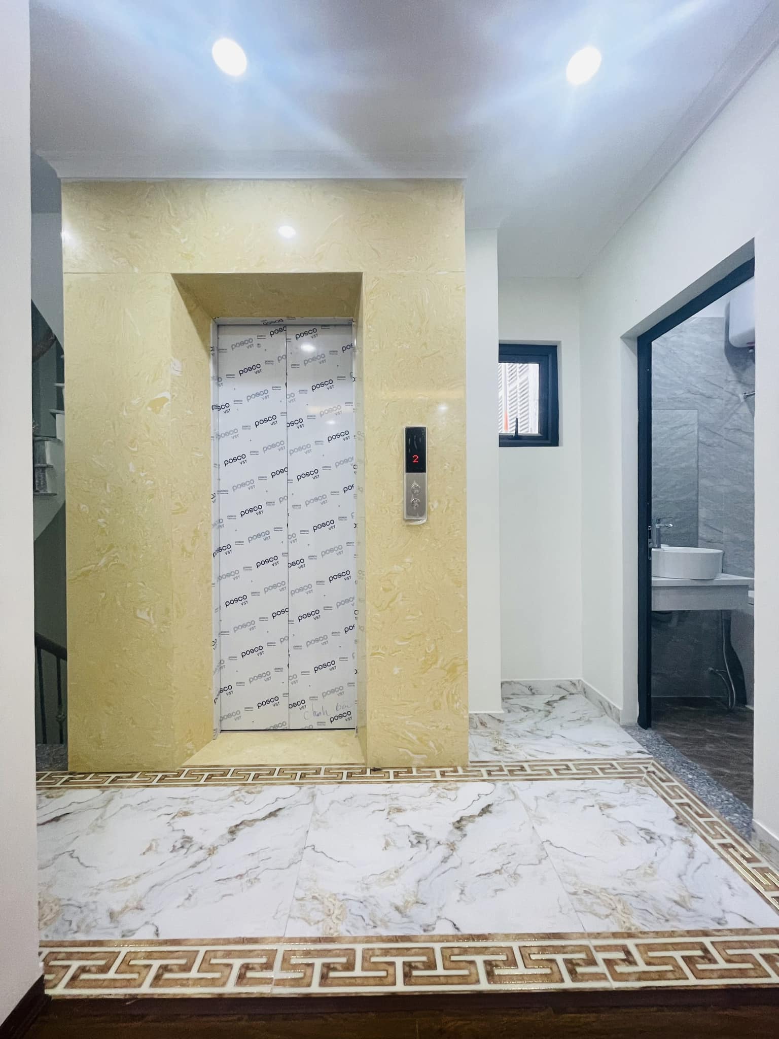 Bán nhà Ngọc Khánh, Ba Đình, nhà đẹp mỹ mãn, 45m, 6 tầng thang máy, giá 7 tỷ3.