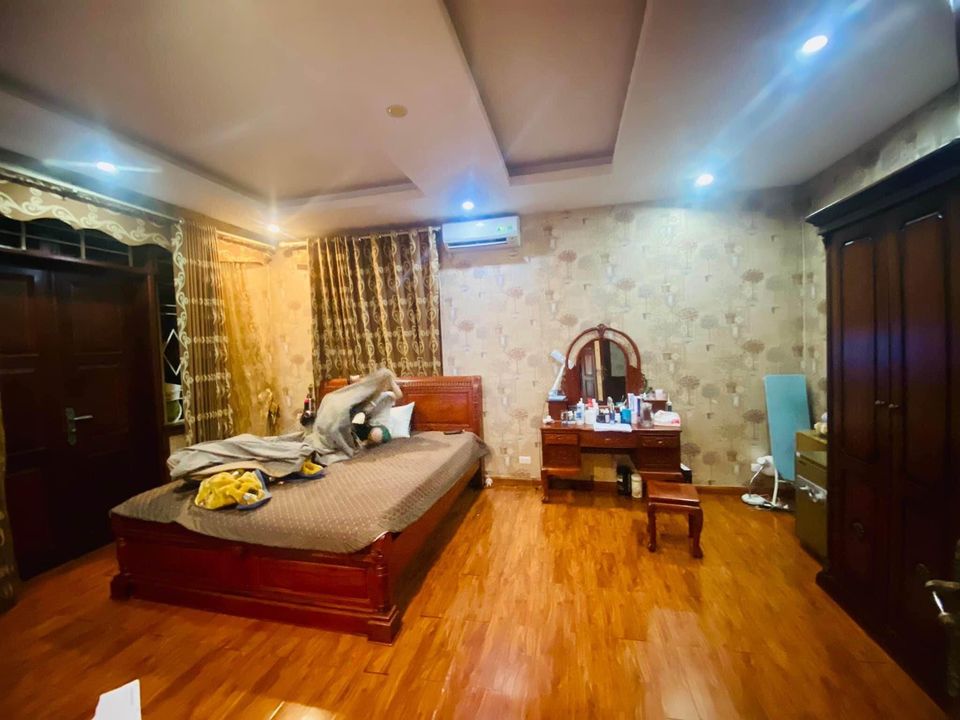 Bán nhà Giảng Võ, Ba Đình, nhà đẹp rực rỡ, 38m, 5 tỷ