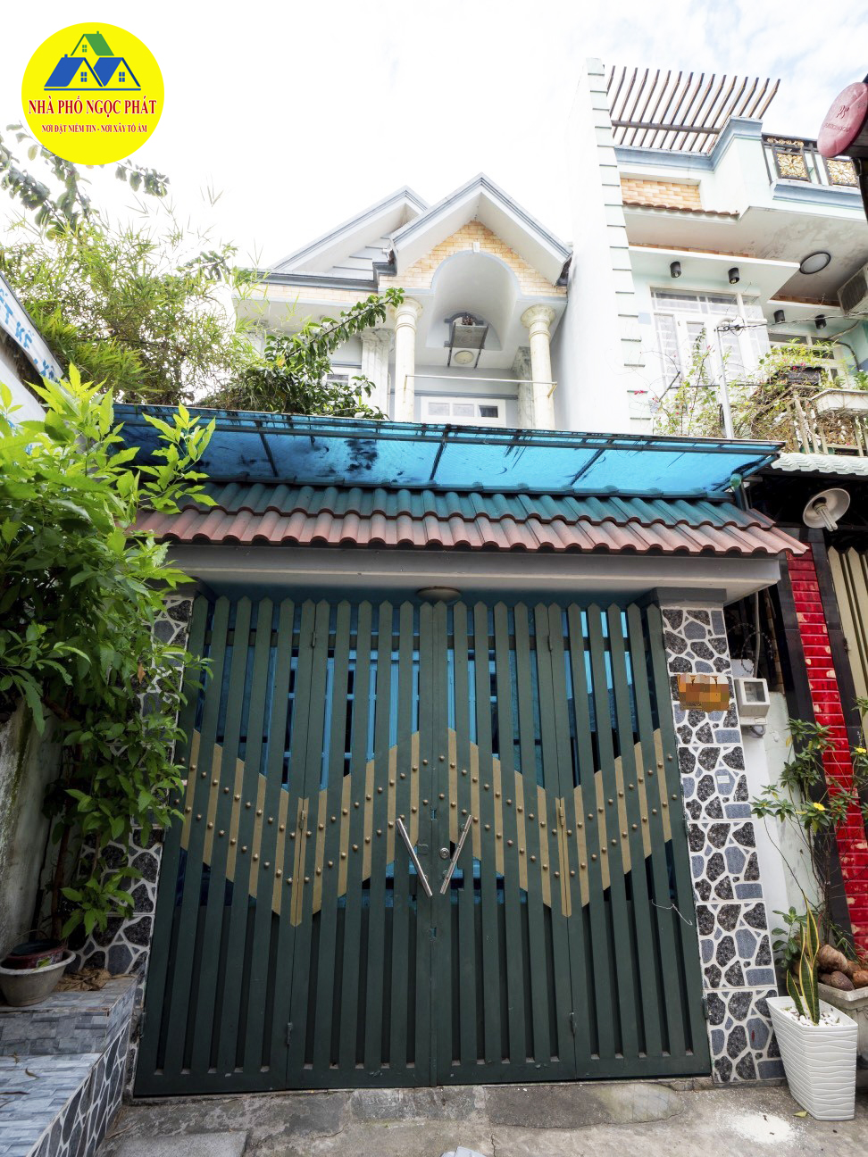 Bán Nhà Hóc Môn, Hẻm xe hơi đường Tô Ký, 84M2, Nở Hậu, 2 Tầng BTCT, 4PN, Chỉ 4 Tỷ 2.