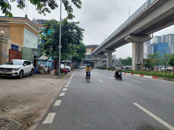 Mua bán nhà ngõ 171 Hoàng Cầu có nhiều dịch vụ và tiện ích sinh hoạt ban-nha-ngo-171-hoang-cau-dong-da-1