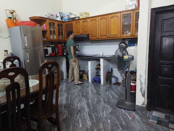 Thị trường bán nhà ngõ 171 Hoàng Cầu chính chủ đang có mức giá dao động từ 100-110 triệu đồng/m2. ban-nha-ngo-171-hoang-cau-dong-da-2