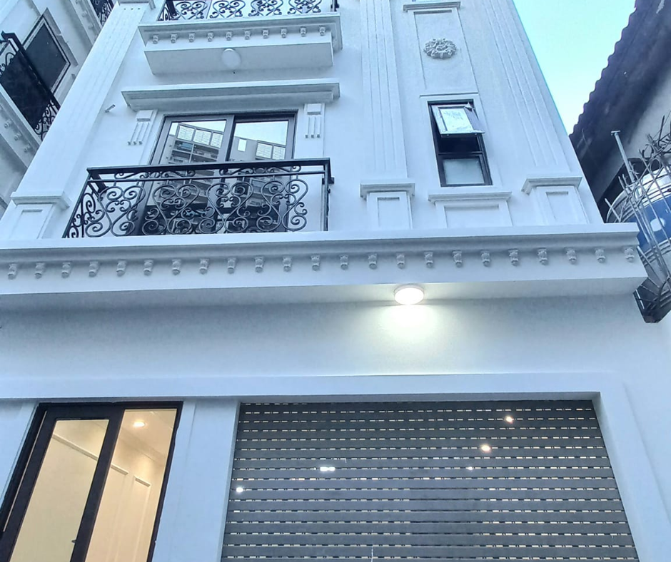 Bán nhà riêng phố Nguyễn Sơn, 43m2 x 5 tầng, ô-tô, LH: Địa Thủy Sư Trần Thọ