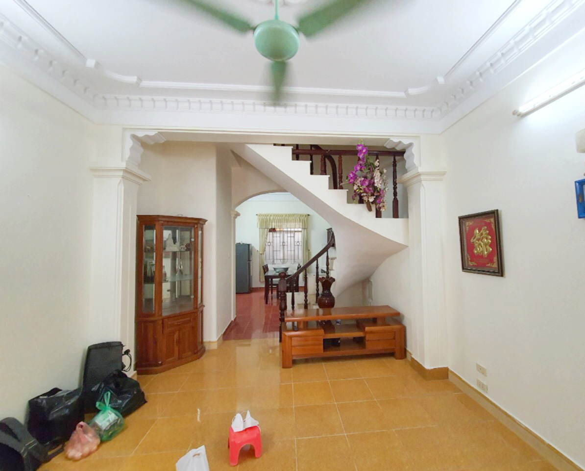 Nhà Định Công 40m Ngõ thông Ô tô kinh doanh Nở hậu Giá mềm