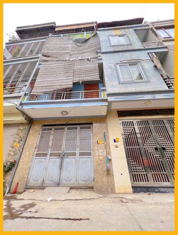 Ô tô trước cửa, DT 52m2 x 4 tầng, Chỉ 3.5 tỷ, có được căn Bùi Xương Trạch giá đầu tư rất tốt.