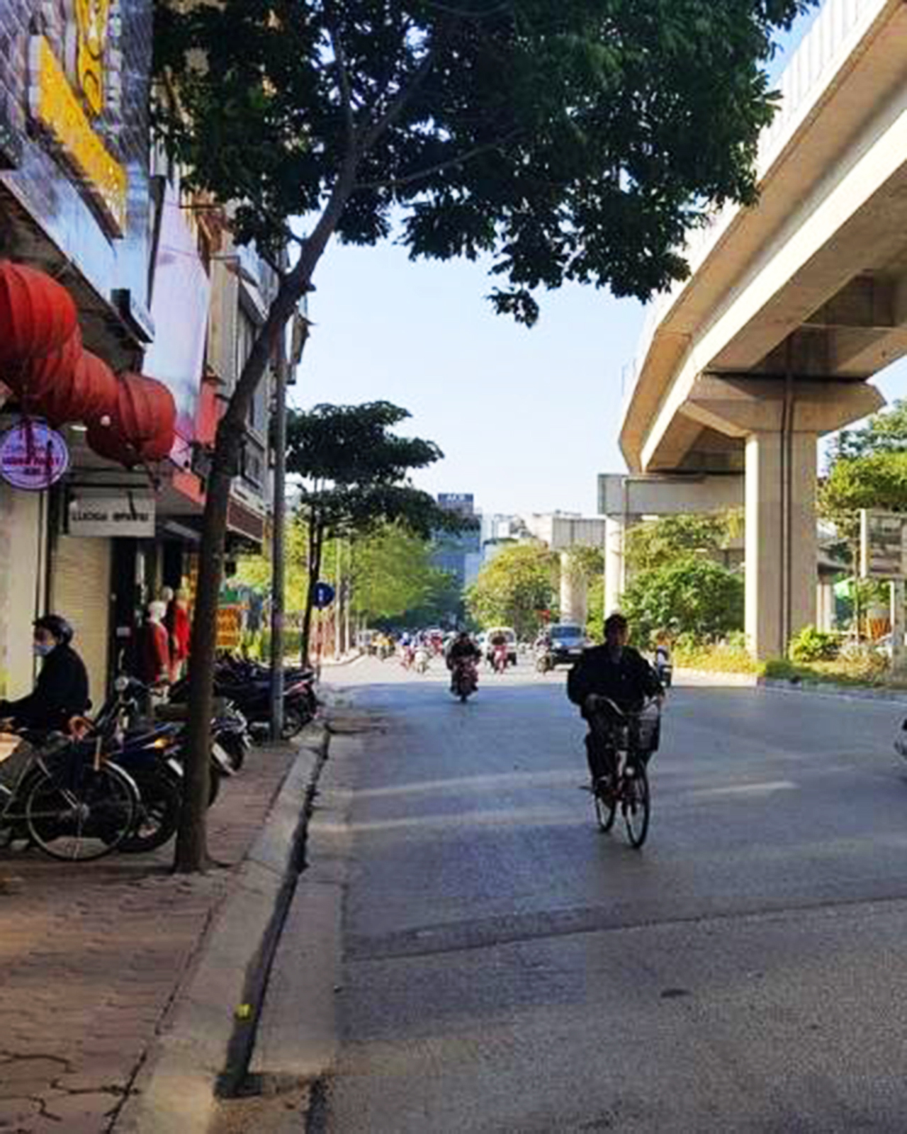 MẶT PHỐ HOÀNG CẦU - ĐỐNG ĐA VỊ TRÍ ĐẸP VỈA HÈ RỘNG KINH DOANH ĐỈNH DT: 97M2X2T, MT:6,3M