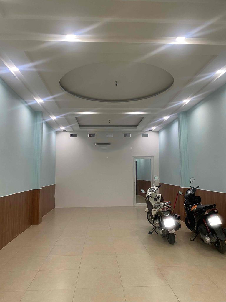 Hot! Hot! Chính chủ cho thuê mặt bằng tại Quận 10 – Hồ Chí Minh