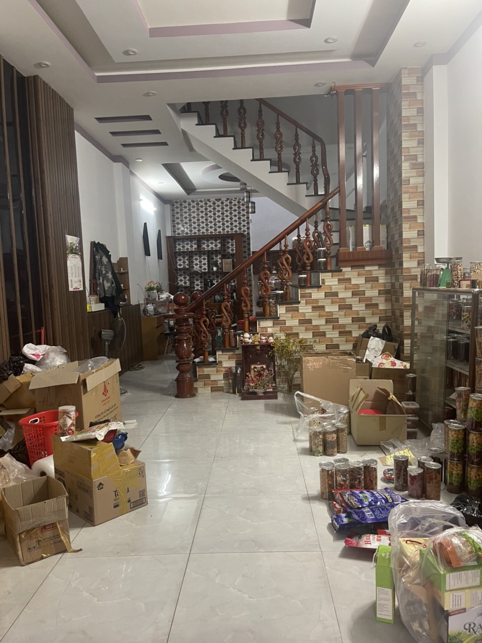 Bán Nhà Quận 12, Hẻm Xe Hơi đường Lê Văn Khương, 62M2, 3 Tầng BTCT, 4 PN, Chỉ 4 Tỷ 6.