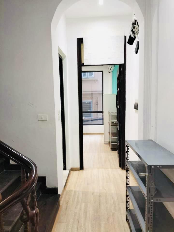 Bán nhà Hào Nam, Đống Đa 50m x 5T, mặt ngõ kinh doanh sầm uất