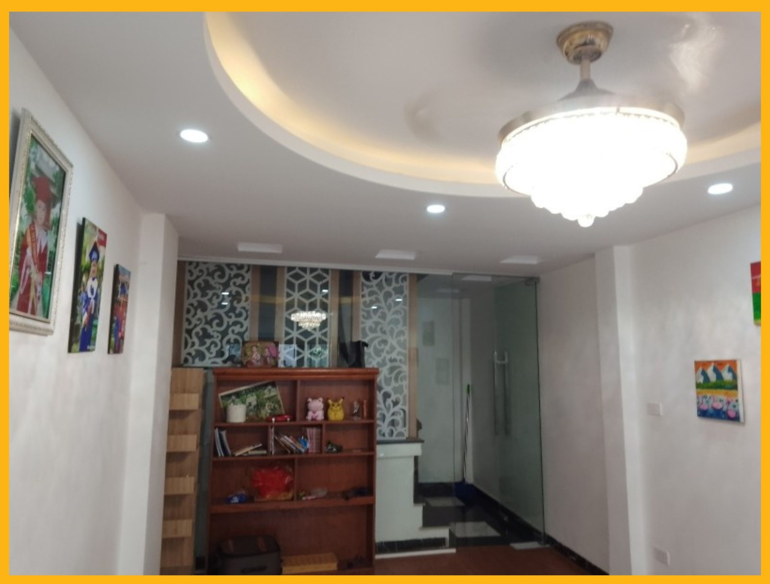 GẤP, giá nào cũng Bán, Nguyễn Trãi cạnh Royal City, DT49m2 x 6 tầng.