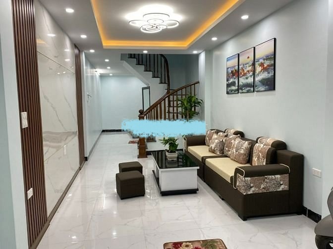 Bán nhà 45m2 Phạm Ngọc Thạch, Đống Đa, 4 tầng, 6 phòng ngủ, tặng 100% nội thất, 5,55 tỷ