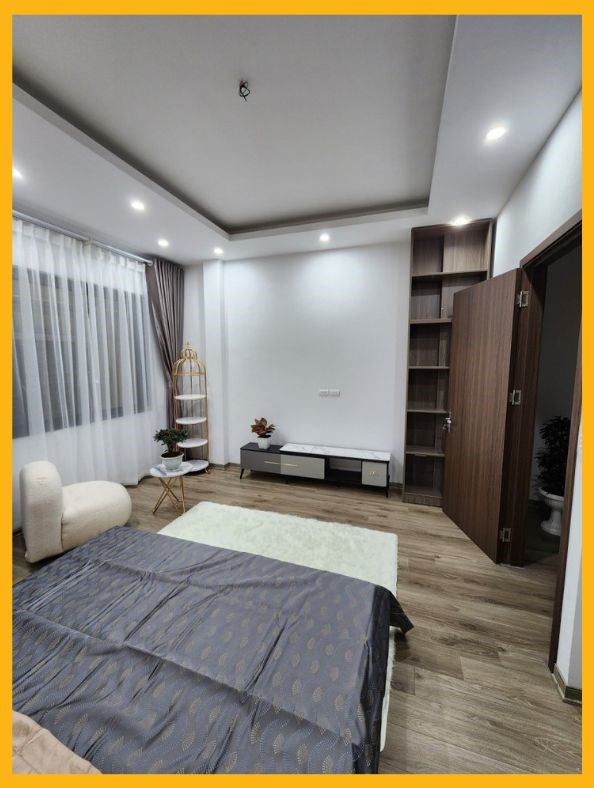 Nhân Hòa gần Ô Tô Full Nội Thất, DT42m2 x 4 tầng, MT 4.5m, giá 5.4 tỷ.