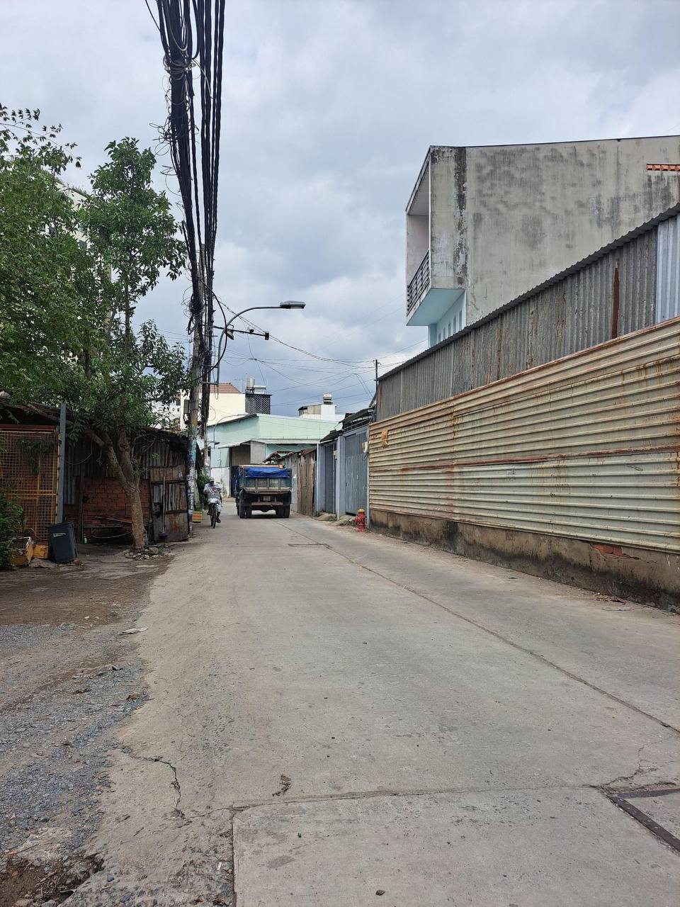 Bán nhà C4 đường hương lộ 2, hẻm xe tải, 209m2 chỉ 11 tỷ