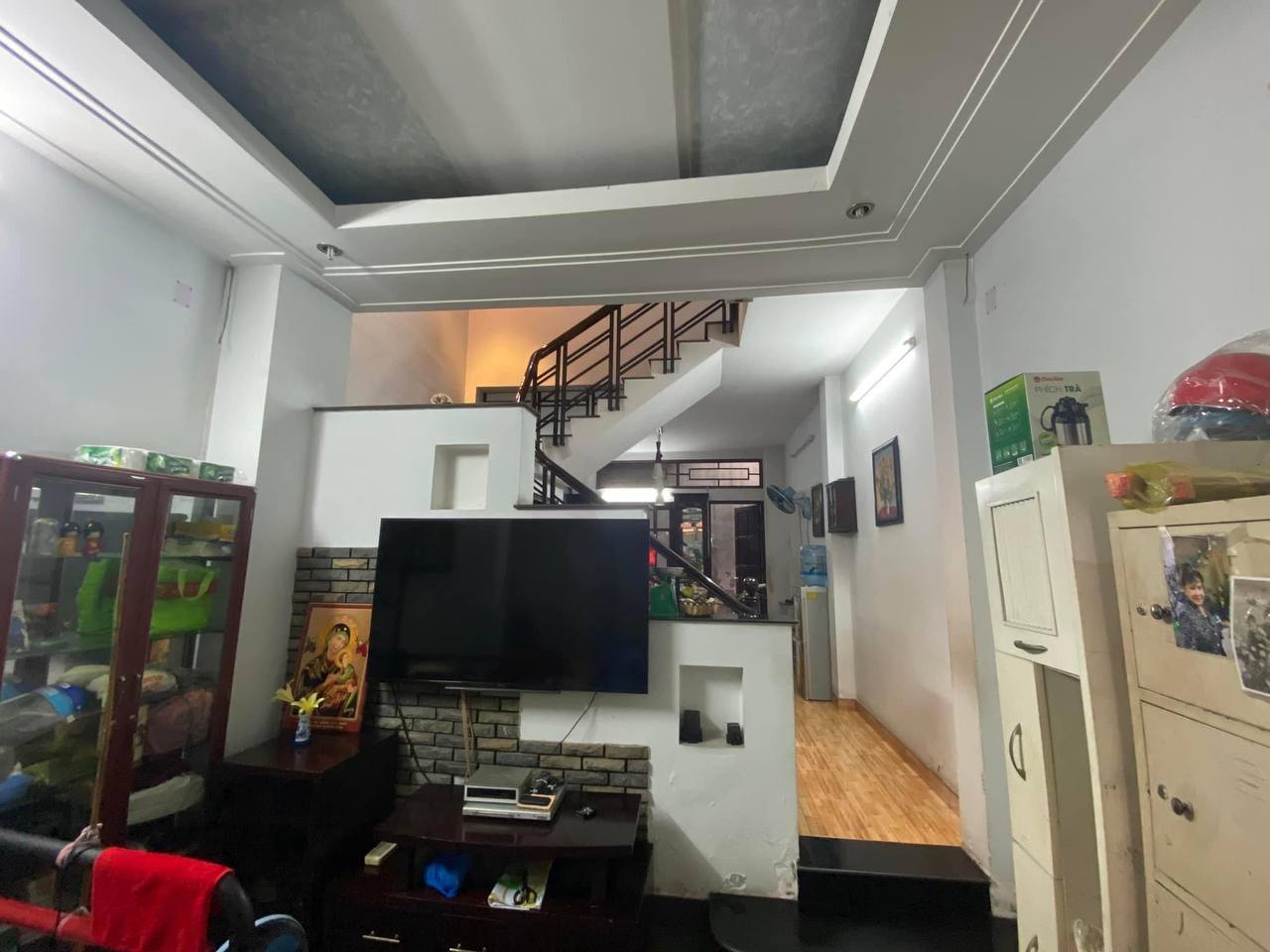 Bán nhà 3 tầng đường tô hiệu, hẻm 10m, 77m2 chỉ 11 tỷ còn thương lượng