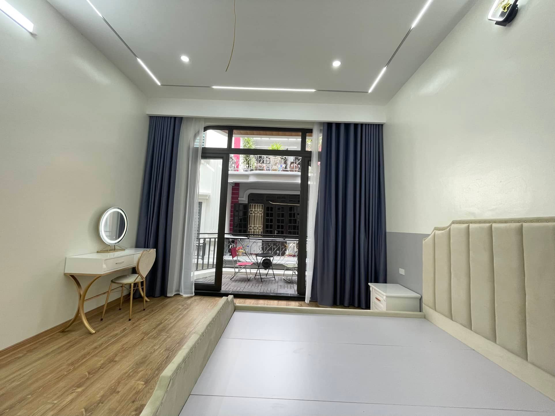 Cực Hiếm, Bán nhà dưới 6 tỷ, Bán Nhà Xuân Phương, Nam Từ Liêm 100m, Ô tô, chỉ 5,.. tỷ