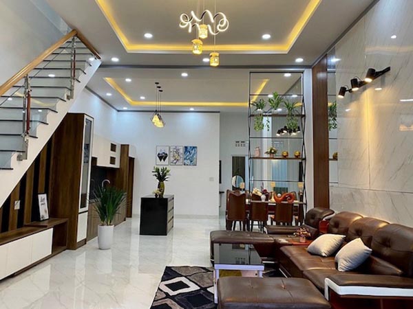 75+ mẫu trang trí phòng khách nhà ống đẹp nhiều người ưa chuộng 3 trang tri phong khach nha ong dep