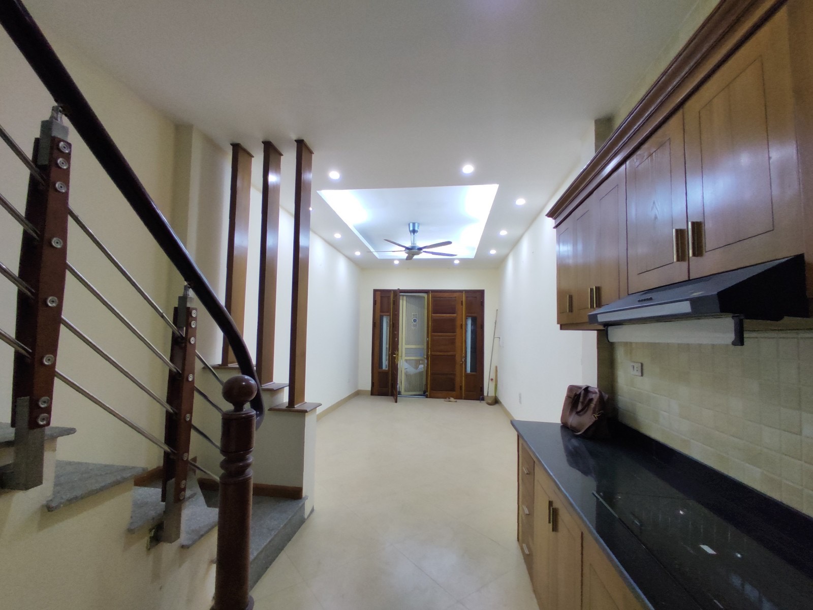 Bán Nhà Ngọc Thụy-34m2-5T-MT3,2-3.5 Tỷ.