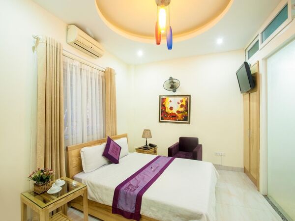 Khách hàng có thể chọn thuê phòng theo giờ hoặc thuê phòng qua đêm tùy theo nhu cầu của bản thân venus-hotel-46-tran-huu-tuoc-dong-da-ha-noi-standard-double