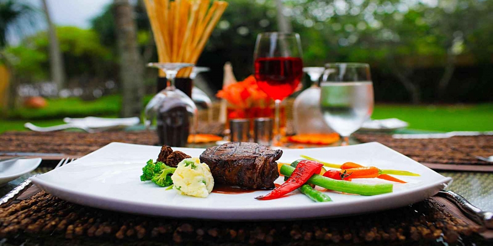 vuon vua resort villas 1625390 3