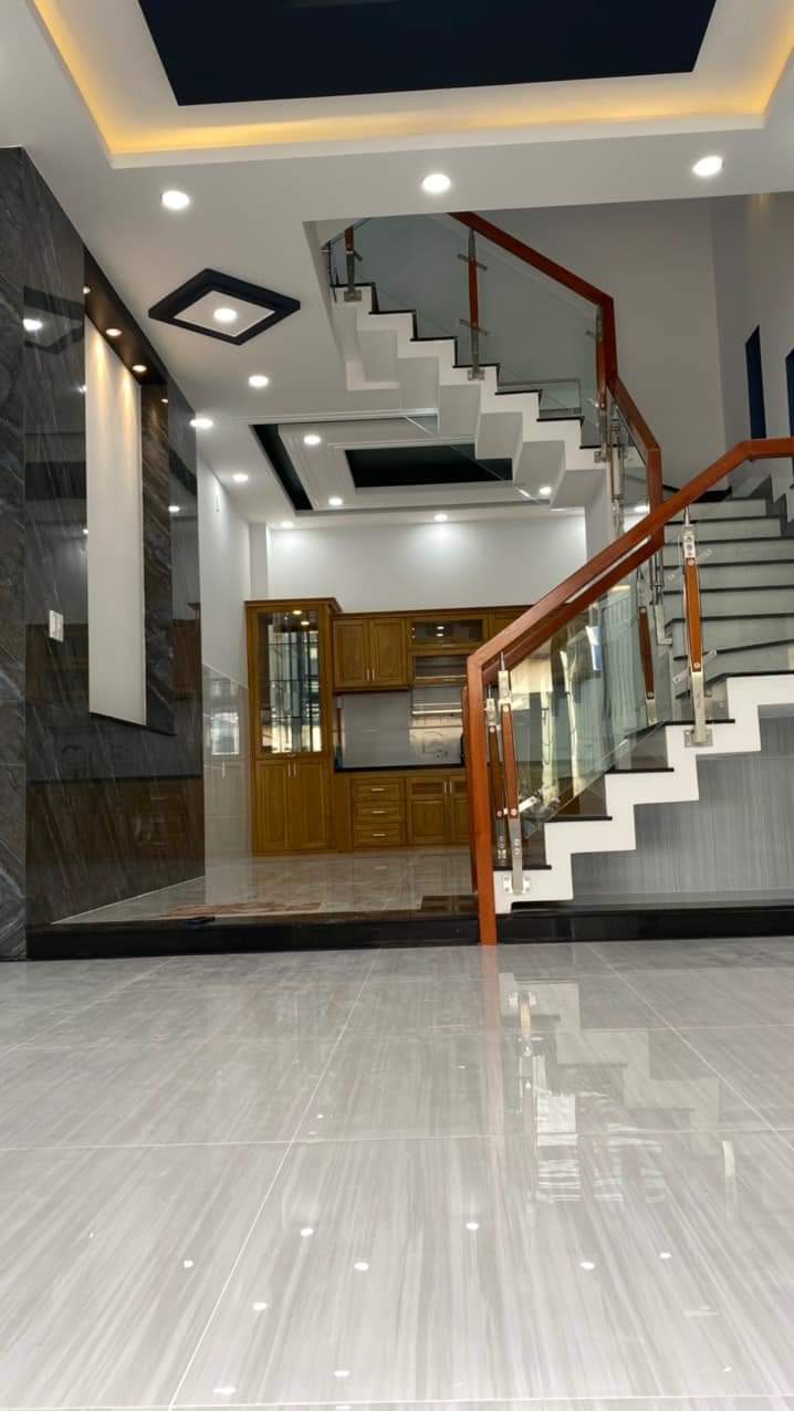 Bán gấp nhà mới đẹp Phùng Tá Chu (4 x16) 3.5 tấm giáp khu Tên Lửa giá 8.1 tỷ