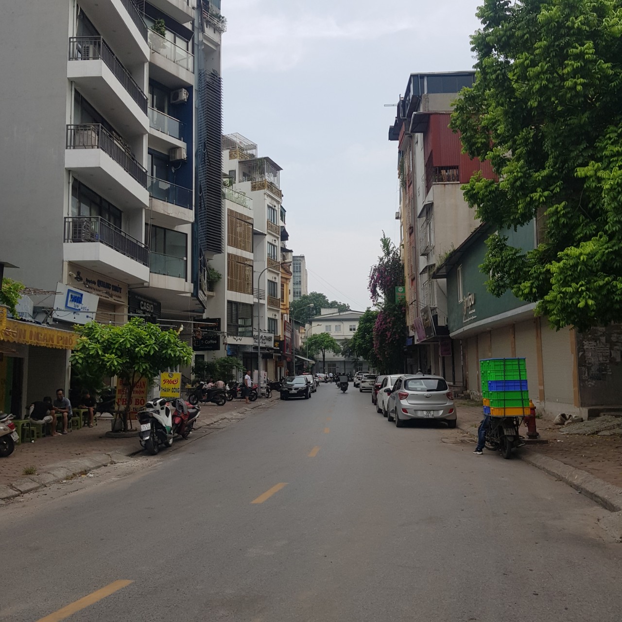 MẶT PHỐ. 7 TẦNG THANG MÁY, VỈA HÈ, Ô TÔ TRÁNH, KINH DOANH SẦM UẤT - 17.5 TỶ