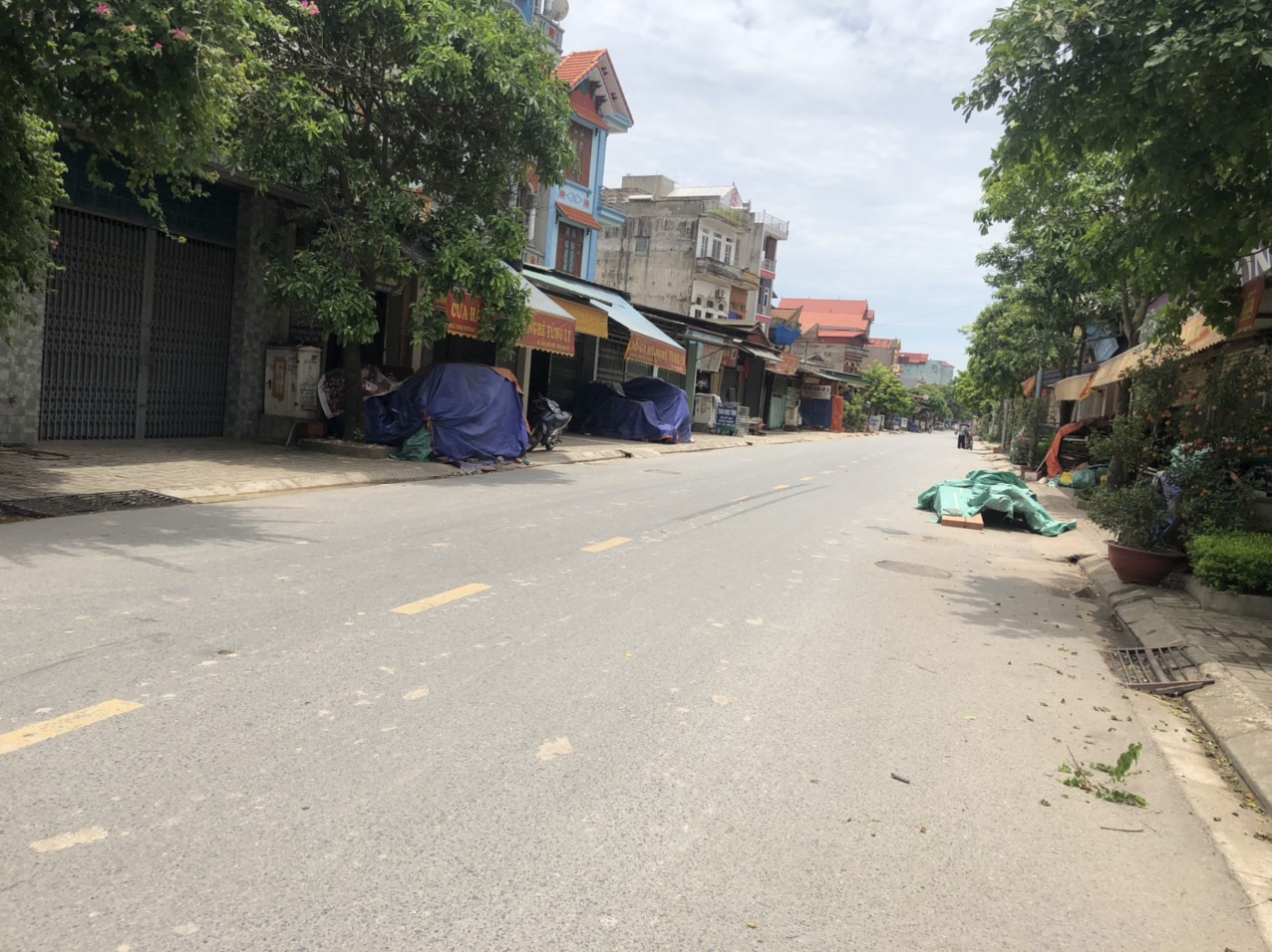 KHAI LỘC ĐẦU XUÂN CẦN BÁN GẤP GIẢM GIÁ KỊCH SÀN Diện tích 70 m mặt tiền 5m giá 1.3 tỷ đường 2 ô tô tránh nhau phóng