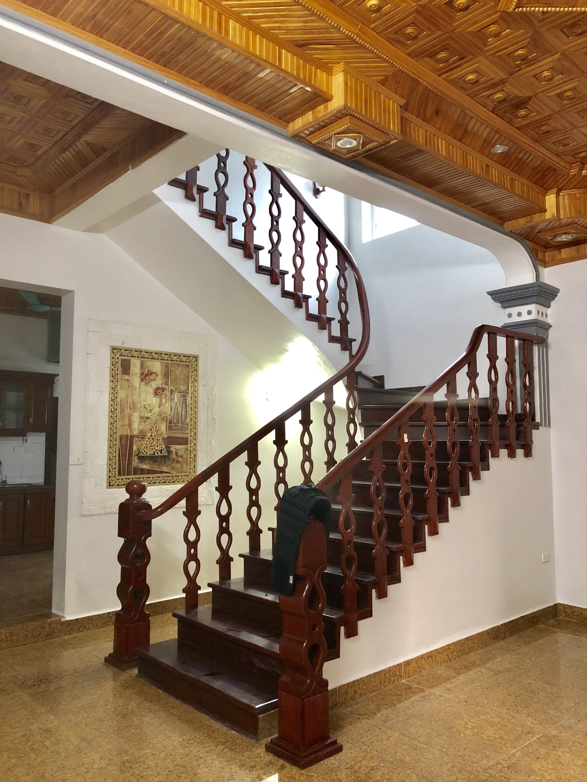 Cho thuê nhà Âu Cơ, Tây Hồ, 90m2 x 2 tầng, ô tô vào, 12 triệu/tháng