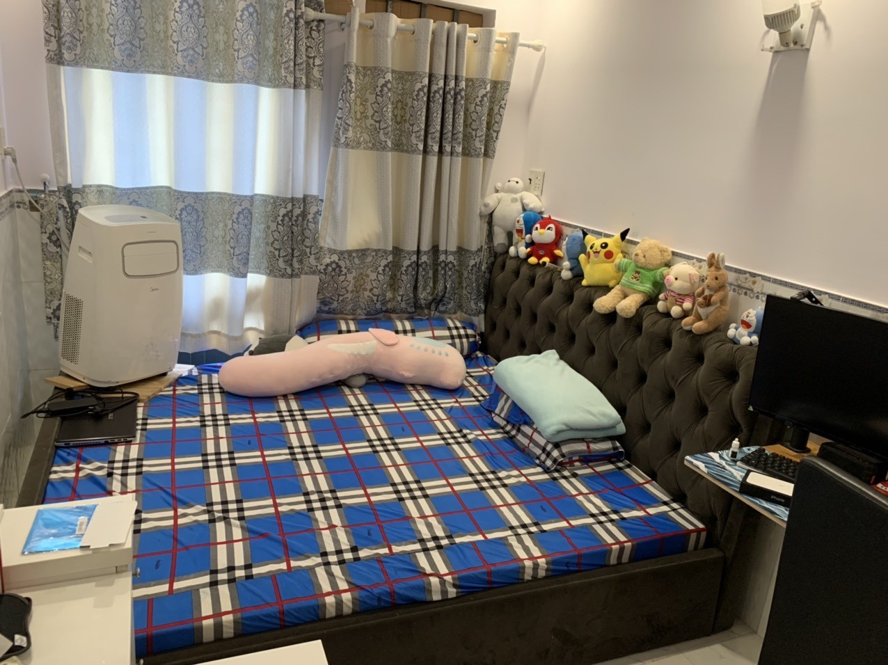 Bán nhà Gấp Đường Lũy Bán Bích, Quân Tân Phú Hẻm xe Hơi, 3 Tầng, Dưới 7 tỷ thương lượng