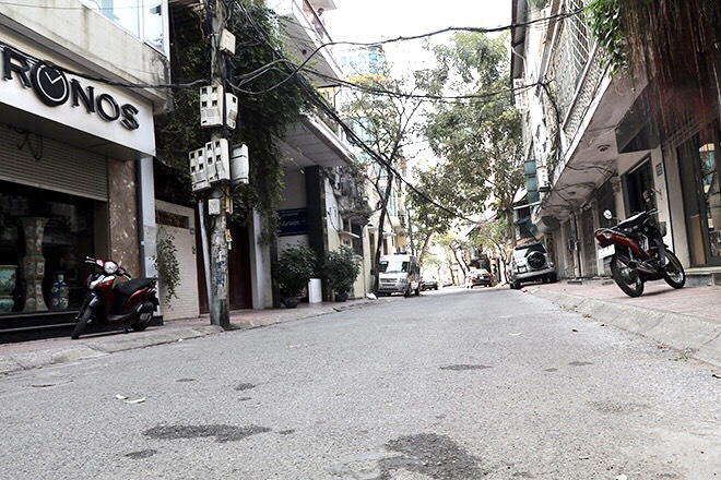 Độc Quyền! Bán Nhà TT Văn Điển 32m5T Ôtô Tránh, Vỉa Hè, Spa, KD Online