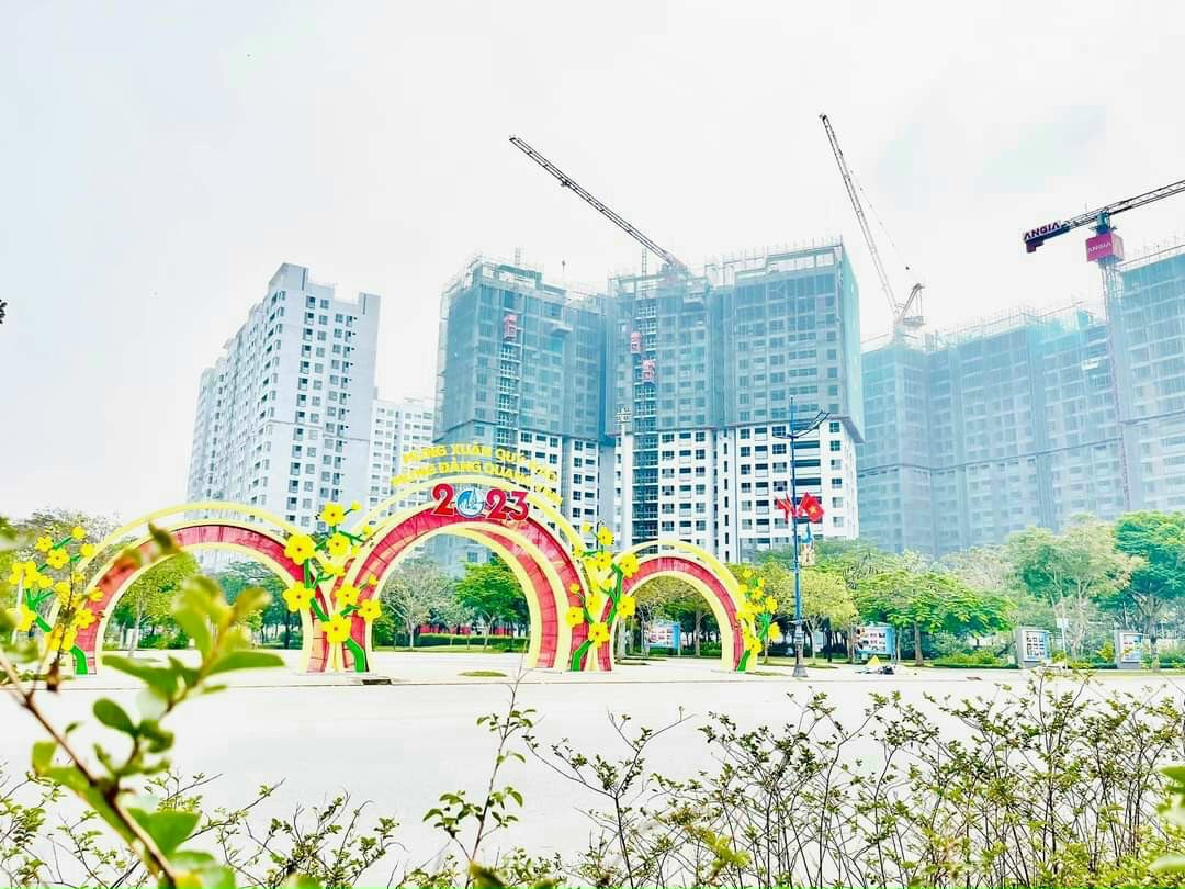 Kẹt Tiền CẮT LỖ, CH 2PN, đối diện UBND, Sắp Bàn Giao, Gần PMH