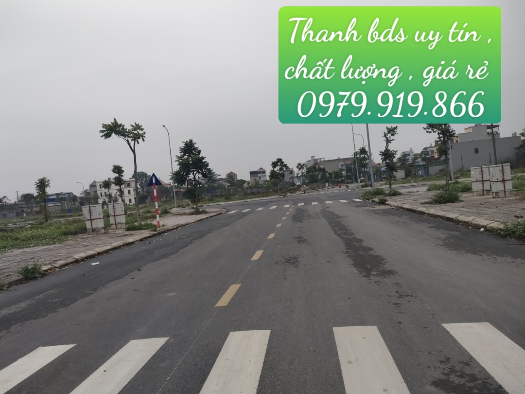 sốc sốc sốc đang cần tiền gấp muốn b á n hàng ra trước tết TỪ SƠN CHỈ HƠN 10 TR IỆU 1 M2 ĐƯỜNG 2 Ô TÔ TRÁNH NHAU