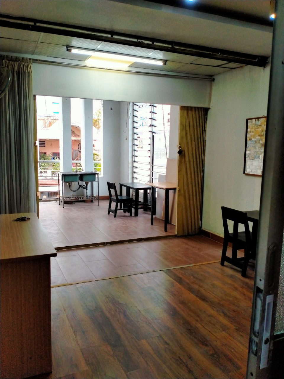 CHO THUÊ MẶT BẰNG +PHÒNG TRỌ FULL NỘI THẤT NGAY CHỢ BÀ CHIỂU, MẶT TIỀN ĐƯỜNG VŨ TÙNG