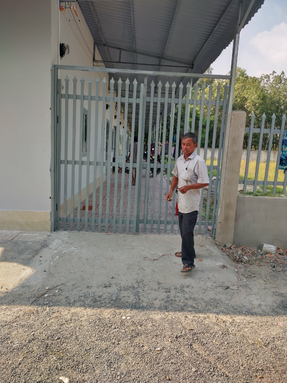 Đất đang ngọp bank cần bán gấp Huyện Trảng Bàng Tây Ninh.Diện tích mặt tiền 122m ngang.Giá 17 tỷ