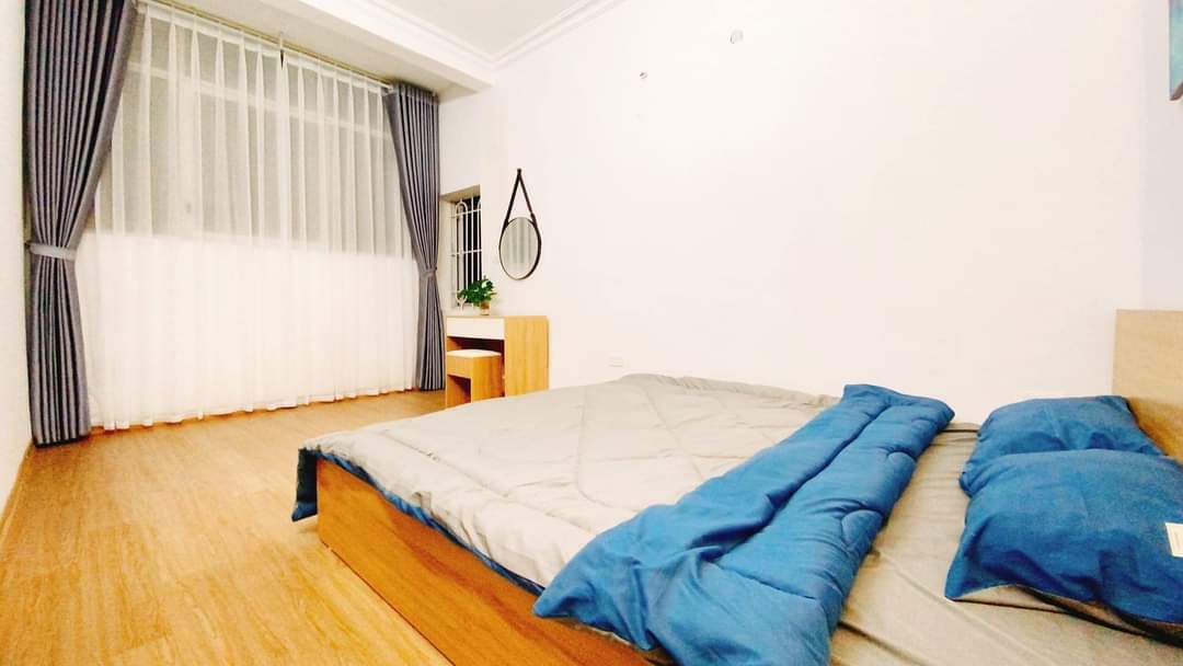 BÁN NHÀ ĐỘI CẤN 28M2 X 4 TẦNG TẶNG FULL NỘI THẤT GIÁ 3,05 TỶ