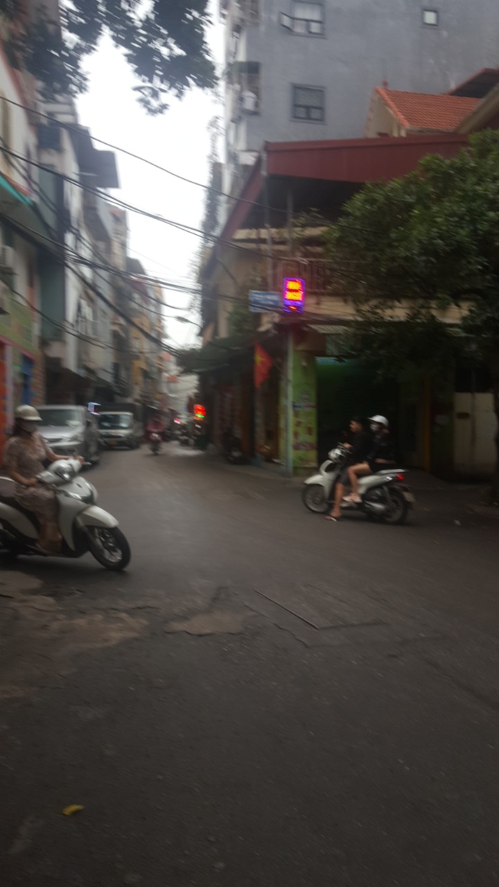 BÁN NHÀ NGÕ 68 CẦU GIẤY, 40M RA Ô TÔ TRÁNH TRƯỚC NHÀ BA GÁC PHI 65M X4 TẦNG CHỈ 7.35 TỶ