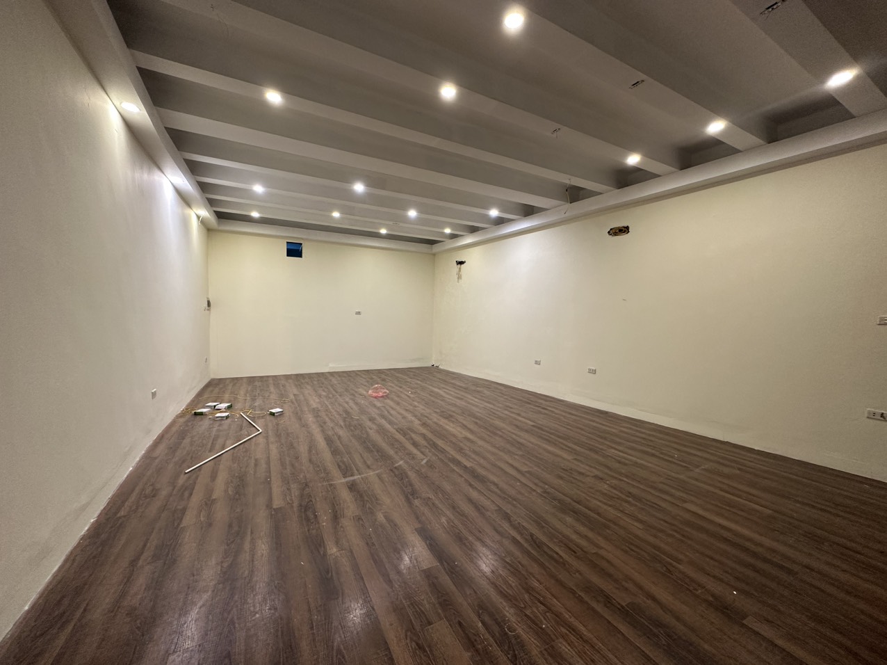 VỠ NỢ BÁN GẤP NHÀ PHÂN LÔ Ô TÔ NGUYỄN KHẢ TRẠC-CẦU GIẤY. 80M2 X 5 T, MT 6M GIÁ 14.9 TỶ