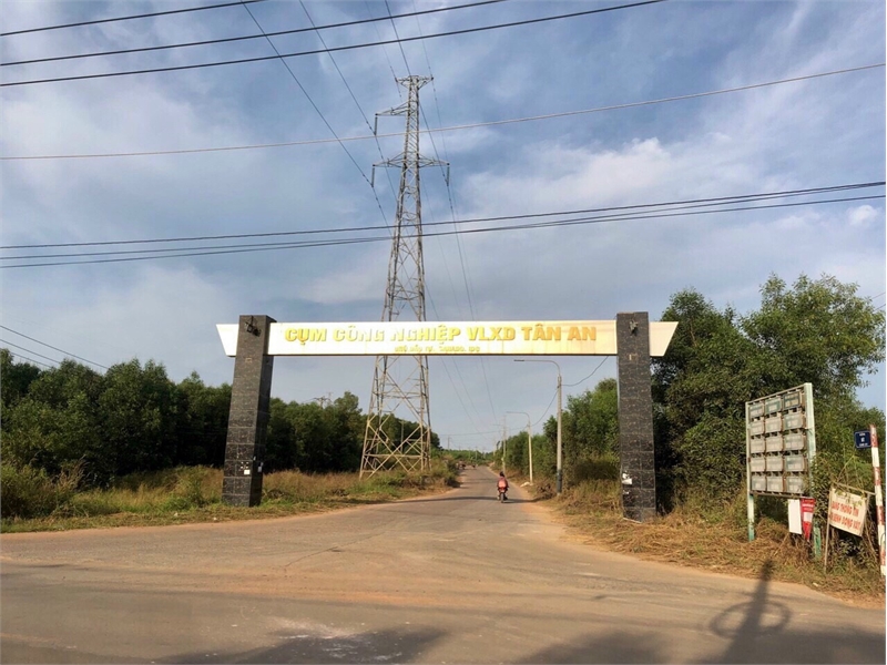 cần bán gấp 1ha2 mặt tiền cụm CN Tân AN, QH SKC, giá bán đầu tư